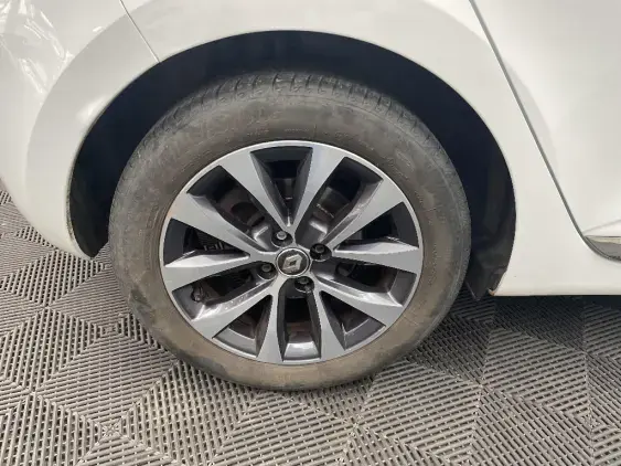 RENAULT CLIO V - voiture d'occasion - Photo 25