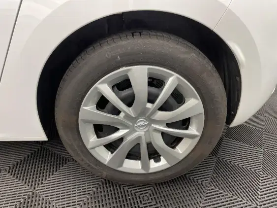 OPEL CORSA F - voiture d'occasion - Photo 23