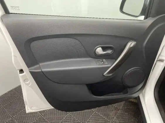 DACIA SANDERO II - voiture d'occasion - Photo 16