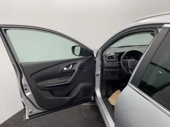 RENAULT KADJAR - voiture d'occasion - Photo 19