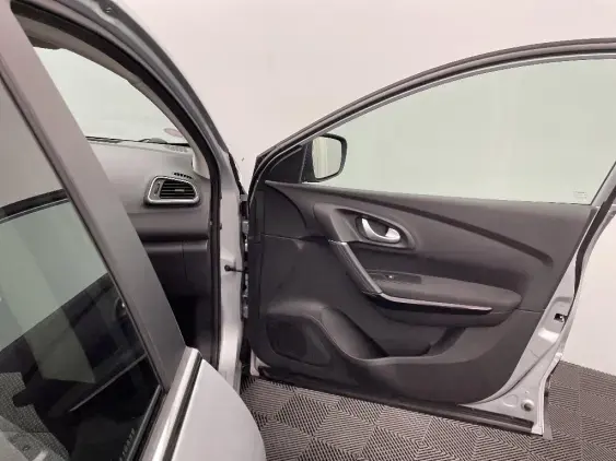 RENAULT KADJAR - voiture d'occasion - Photo 20