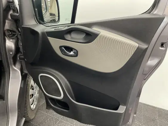 RENAULT TRAFIC III - voiture d'occasion - Photo 18