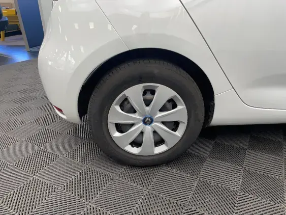 RENAULT ZOE - voiture d'occasion - Photo 25