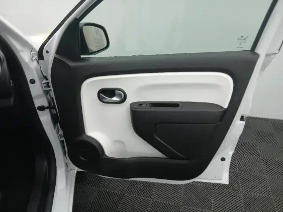RENAULT TWINGO ELECTRIQUE III - voiture d'occasion - Photo 18