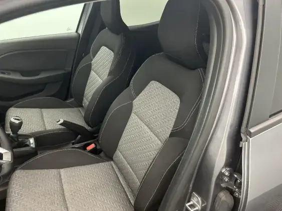 RENAULT CLIO V - voiture d'occasion - Photo 18