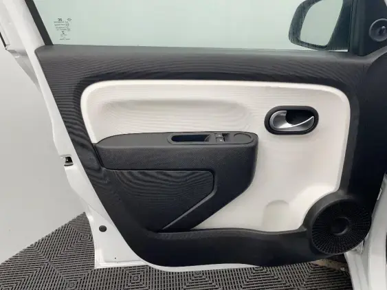 RENAULT TWINGO III - voiture d'occasion - Photo 16