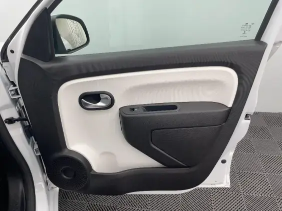 RENAULT TWINGO III - voiture d'occasion - Photo 19