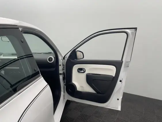 RENAULT TWINGO III - voiture d'occasion - Photo 20