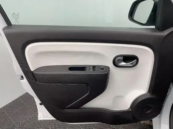 RENAULT TWINGO ELECTRIQUE III - voiture d'occasion - Photo 17