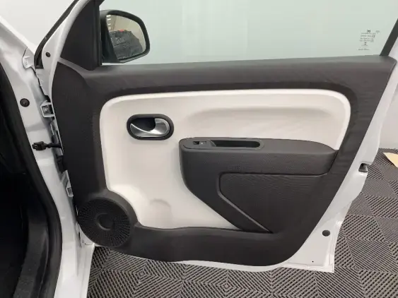RENAULT TWINGO ELECTRIQUE III - voiture d'occasion - Photo 18
