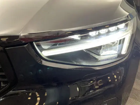 VOLVO XC40 - voiture d'occasion - Photo 22