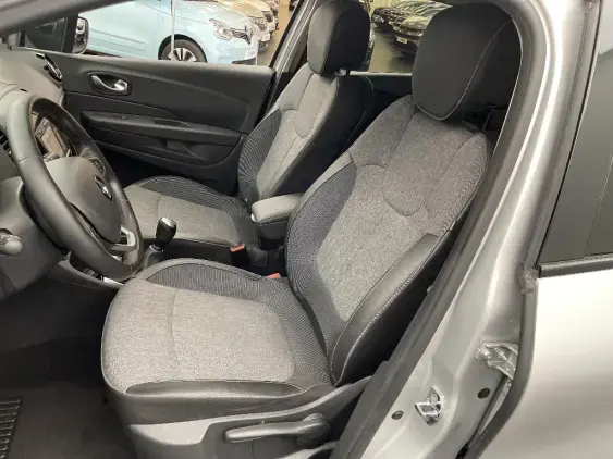 RENAULT CAPTUR - voiture d'occasion - Photo 18