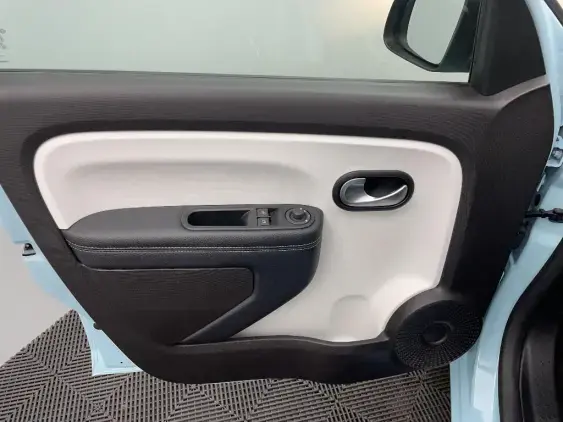 RENAULT TWINGO ELECTRIQUE III - voiture d'occasion - Photo 18