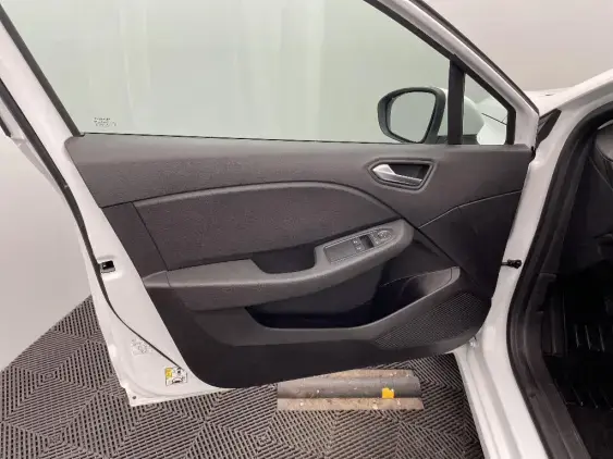 RENAULT CLIO V - voiture d'occasion - Photo 19