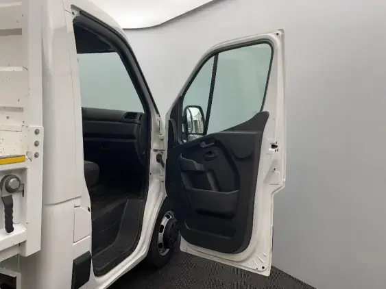 RENAULT MASTER III - voiture d'occasion - Photo 20
