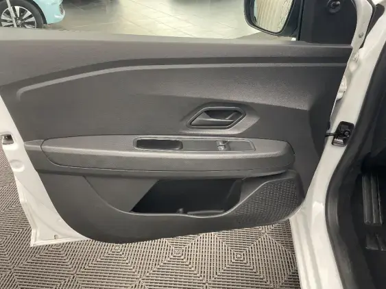 DACIA SANDERO III - voiture d'occasion - Photo 19