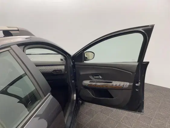 DACIA SANDERO III - voiture d'occasion - Photo 20