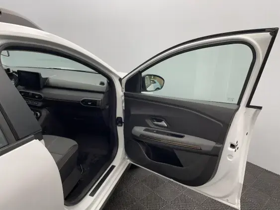 DACIA SANDERO III - voiture d'occasion - Photo 20