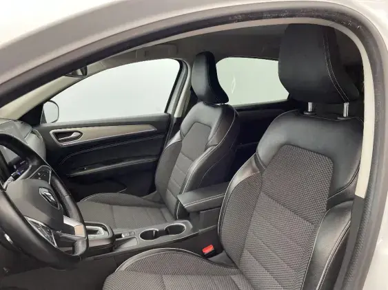 RENAULT ARKANA - voiture d'occasion - Photo 18