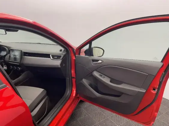 RENAULT CLIO V - voiture d'occasion - Photo 20