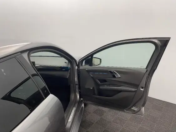 RENAULT CLIO VI - voiture d'occasion - Photo 20