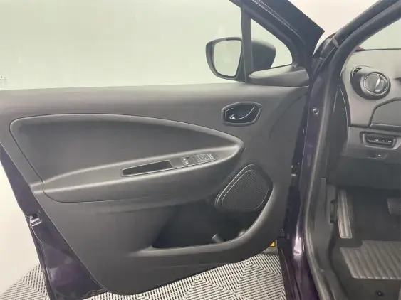 RENAULT ZOE - voiture d'occasion - Photo 19