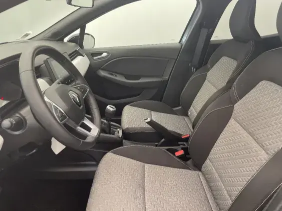 RENAULT CLIO V - voiture d'occasion - Photo 18