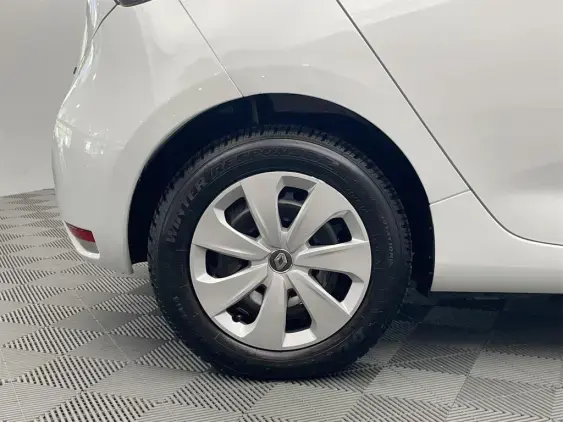 RENAULT ZOE - voiture d'occasion - Photo 24