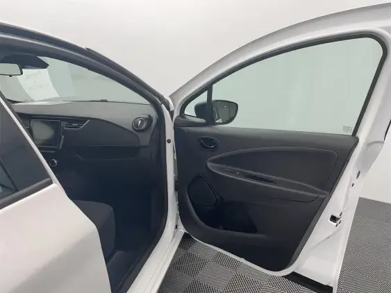 RENAULT ZOE - voiture d'occasion - Photo 17