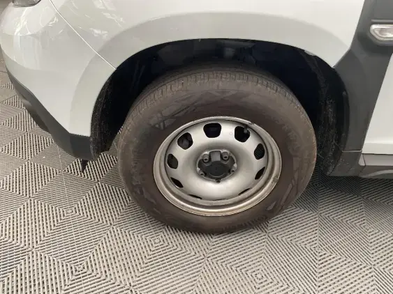 DACIA DUSTER II - voiture d'occasion - Photo 23