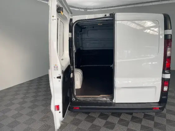 RENAULT TRAFIC III - voiture d'occasion - Photo 16