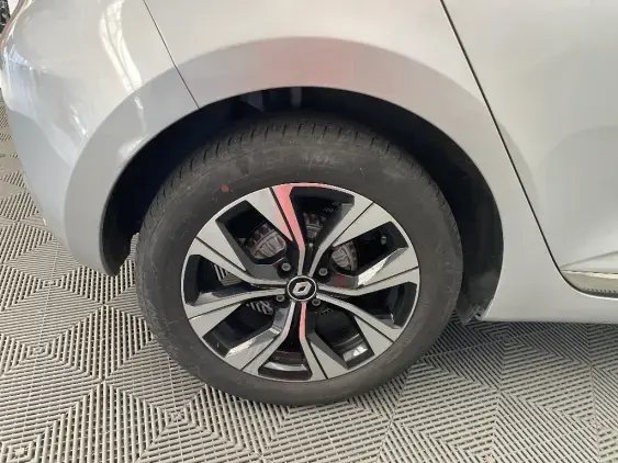 RENAULT CLIO V - voiture d'occasion - Photo 25