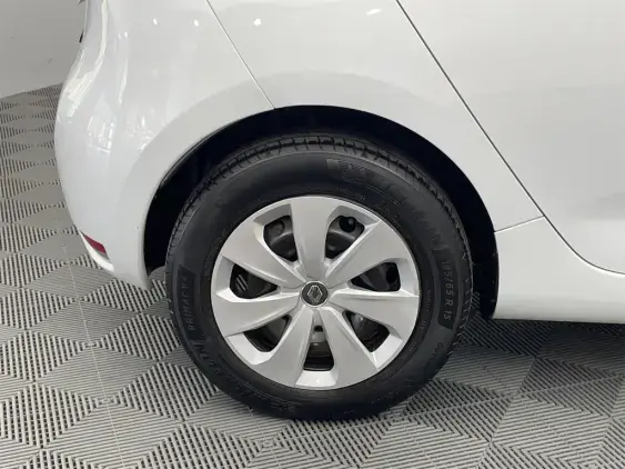 RENAULT ZOE - voiture d'occasion - Photo 22