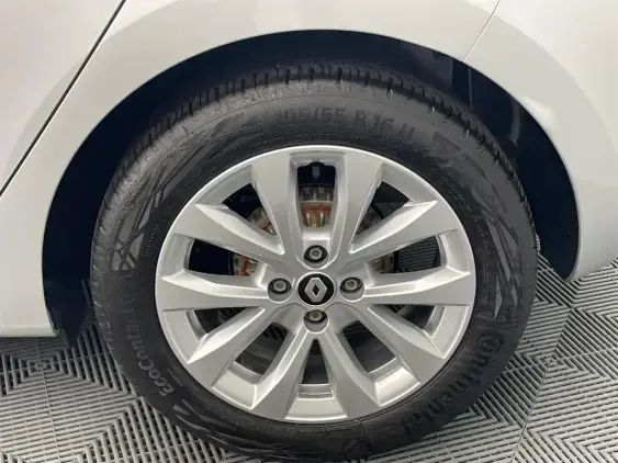 RENAULT CLIO V - voiture d'occasion - Photo 24