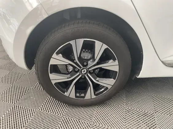 RENAULT CLIO V - voiture d'occasion - Photo 25