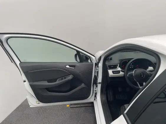 RENAULT CLIO V - voiture d'occasion - Photo 19