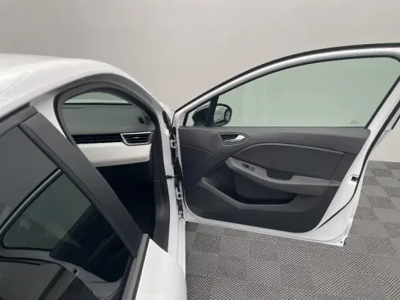 RENAULT CLIO V - voiture d'occasion - Photo 20