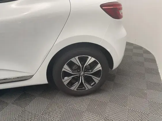 RENAULT CLIO V - voiture d'occasion - Photo 24