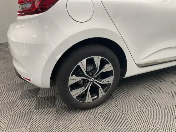 RENAULT CLIO V - voiture d'occasion - Photo 25