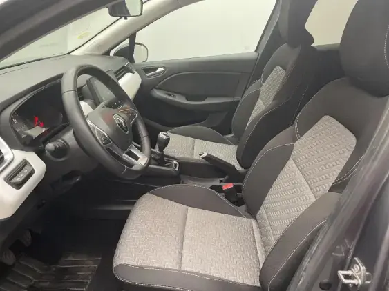 RENAULT CLIO V - voiture d'occasion - Photo 18