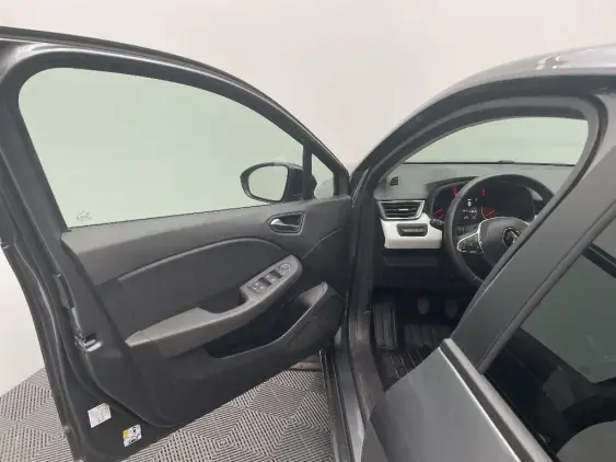 RENAULT CLIO V - voiture d'occasion - Photo 19