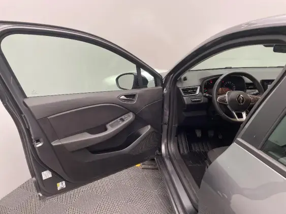 RENAULT CLIO V - voiture d'occasion - Photo 19