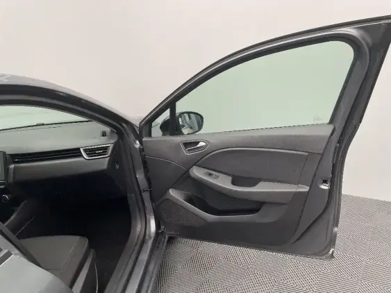 RENAULT CLIO V - voiture d'occasion - Photo 20