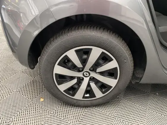 RENAULT CLIO V - voiture d'occasion - Photo 25