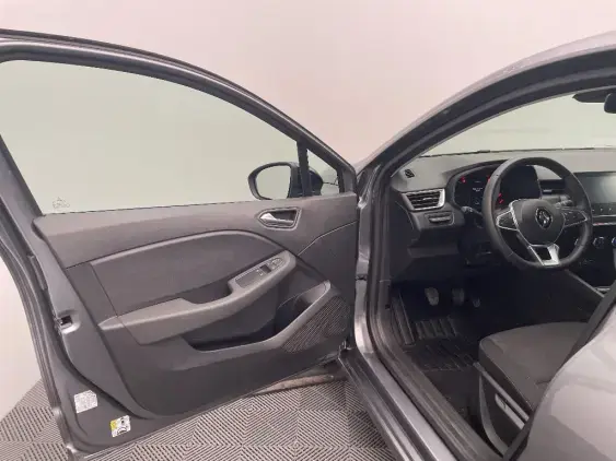 RENAULT CLIO V - voiture d'occasion - Photo 19