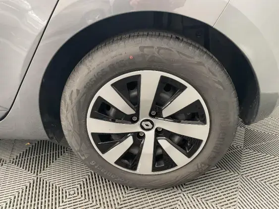 RENAULT CLIO V - voiture d'occasion - Photo 24