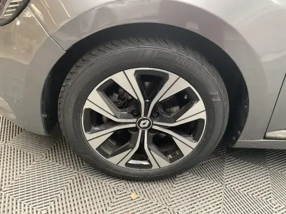 RENAULT CLIO V - voiture d'occasion - Photo 23