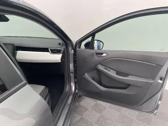 RENAULT CLIO V - voiture d'occasion - Photo 20