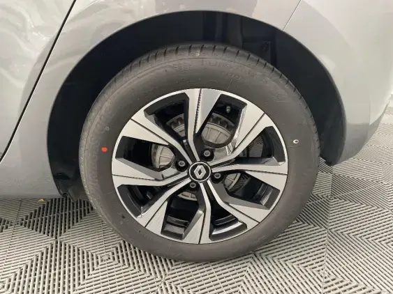 RENAULT CLIO V - voiture d'occasion - Photo 24