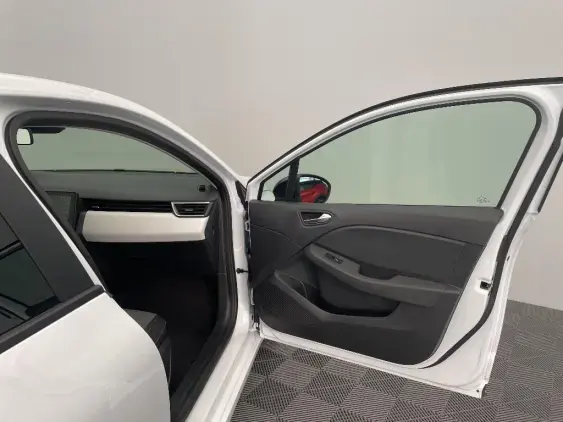 RENAULT CLIO V - voiture d'occasion - Photo 20